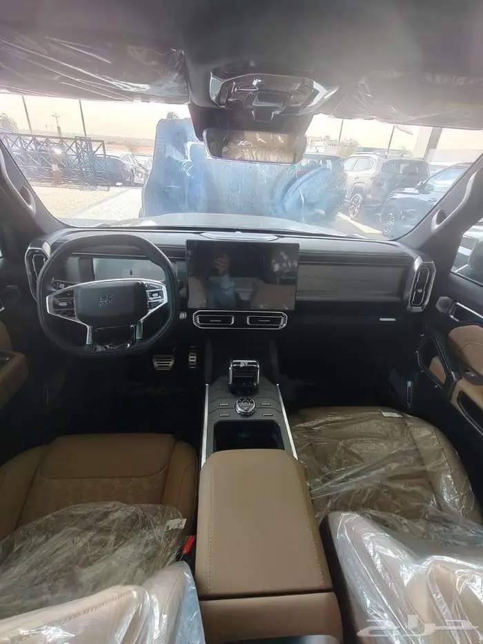 جيتور تي 2 لاكجري بلس 2026 اسود  فضي لامع  اخضر 7