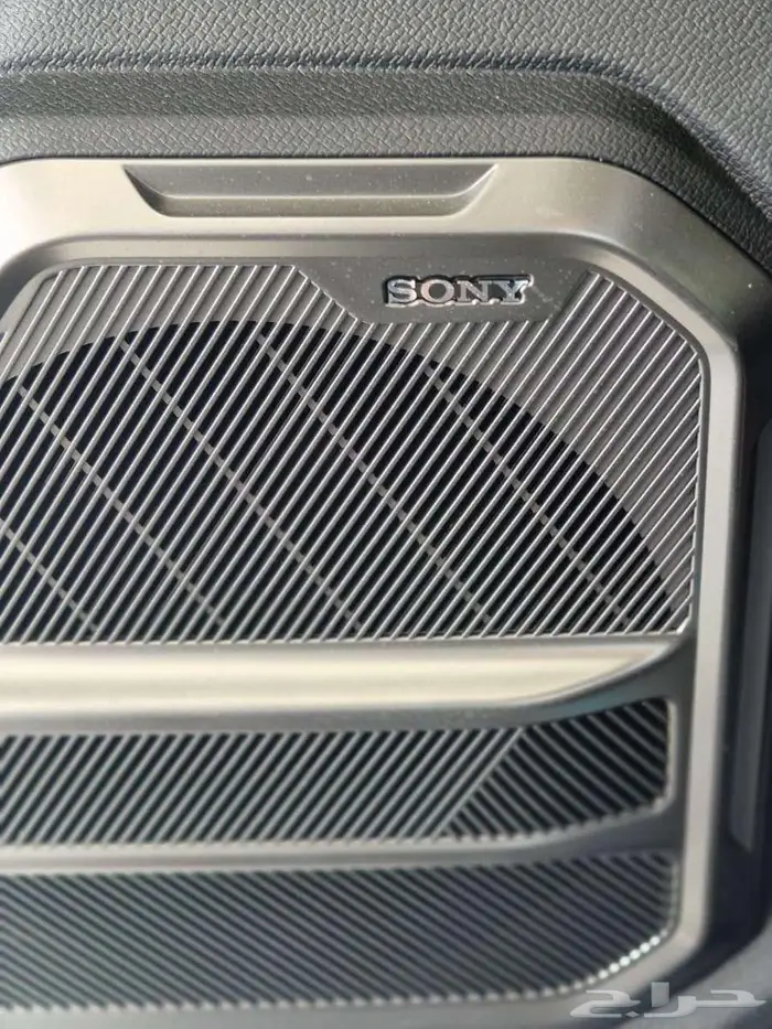 جيتور تي 2 لاكجري بلس 2026 اسود  فضي لامع  اخضر 10