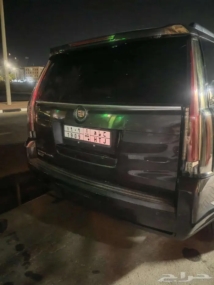 كاديلاك اسكاليد 2015 17