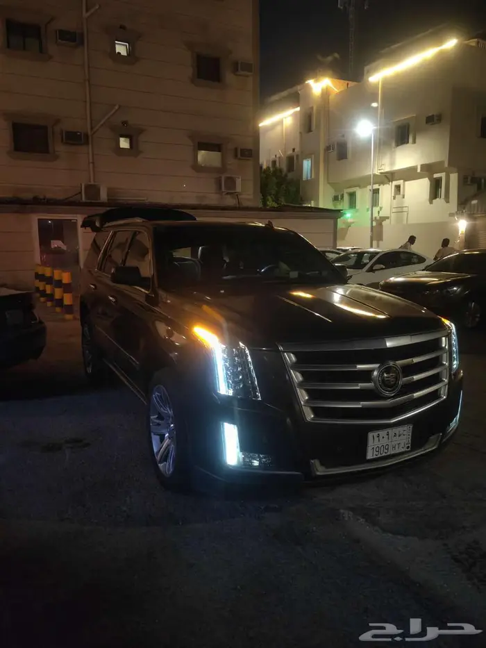 كاديلاك اسكاليد 2015 18