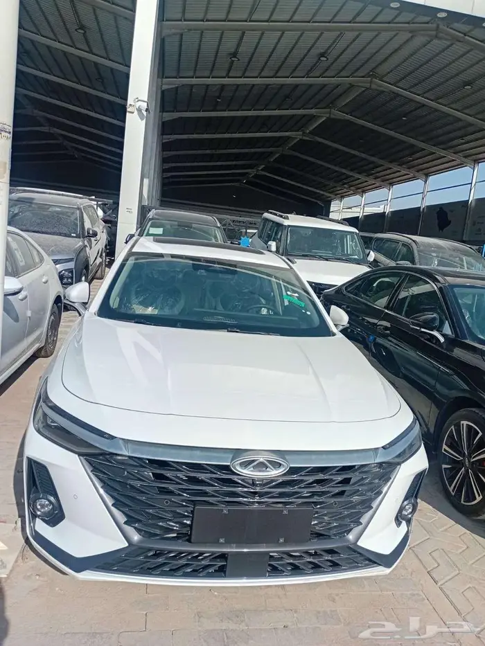 شيري اريزو 8 2025 لكجيري لدى سفنز التجارية للسيارات 1