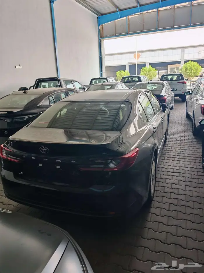 كامري LE بنزين وهايبرد للبيع كاش او تقسيط 3