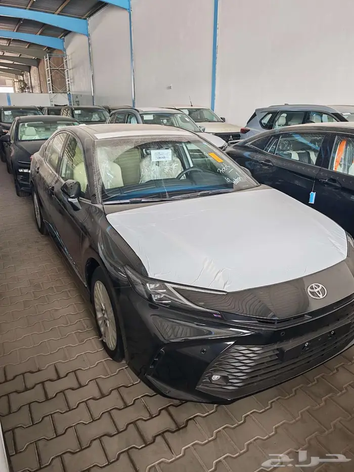 كامري LE بنزين وهايبرد للبيع كاش او تقسيط 0