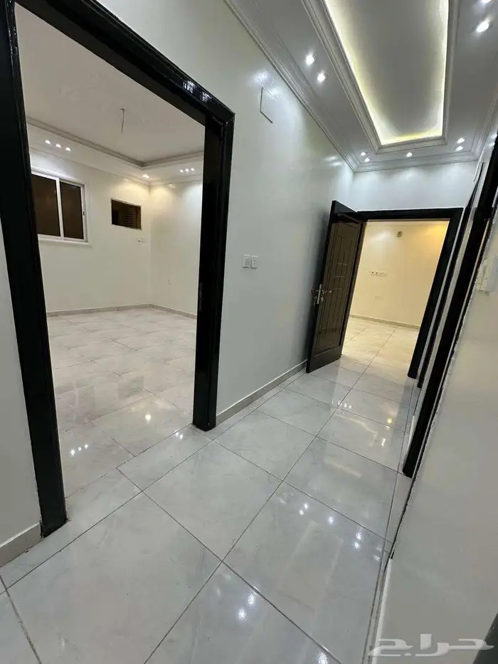 شقه للإيجار بمخطط السلام 14