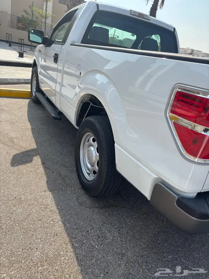 فورد f150 موديل 2013 بدون دبل 8 سلندر ابيض 6