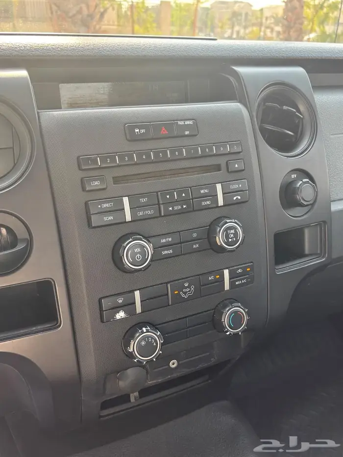 فورد f150 موديل 2013 بدون دبل 8 سلندر ابيض 8