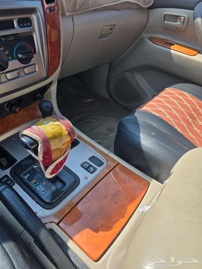 جيب لاندكروزر 2006 10