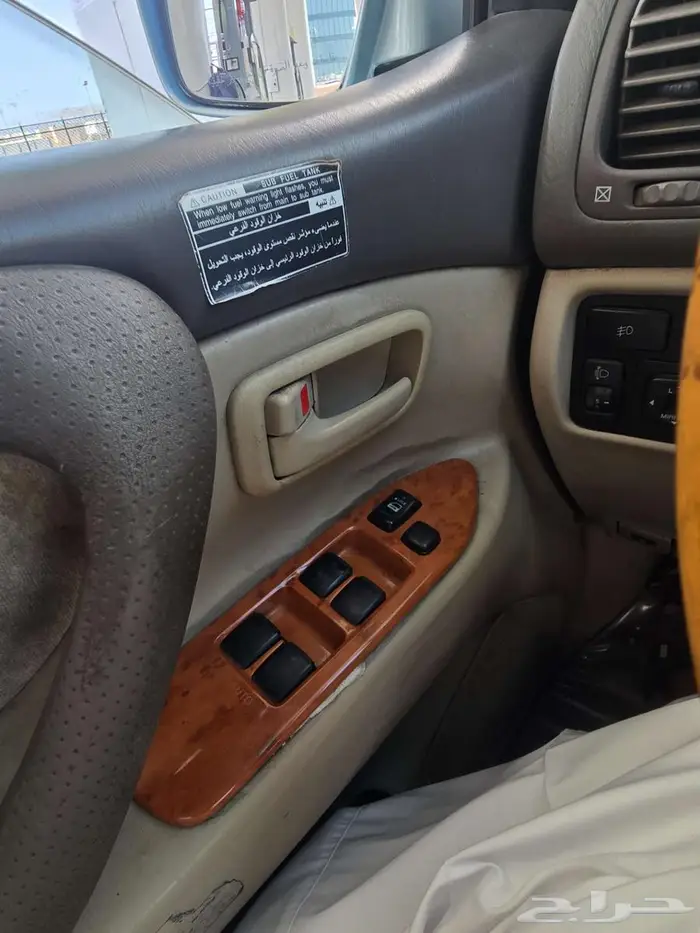 جيب لاندكروزر 2006 1