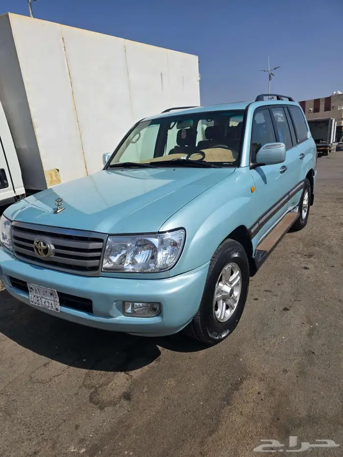 جيب لاندكروزر 2006 8