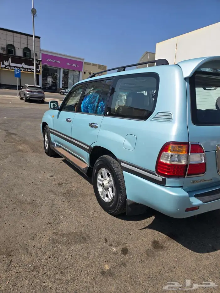 جيب لاندكروزر 2006 12