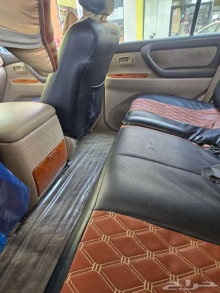 جيب لاندكروزر 2006 5