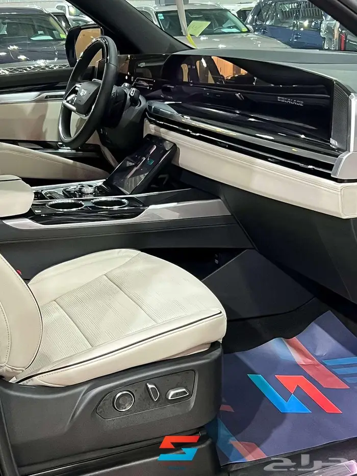 كاديلاك اسكاليد سبورت _ 2025 12