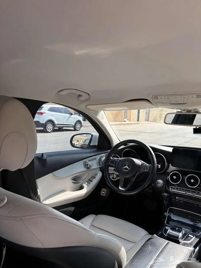 مرسيدس سي كلاس C300 بسعر ممتاز 30