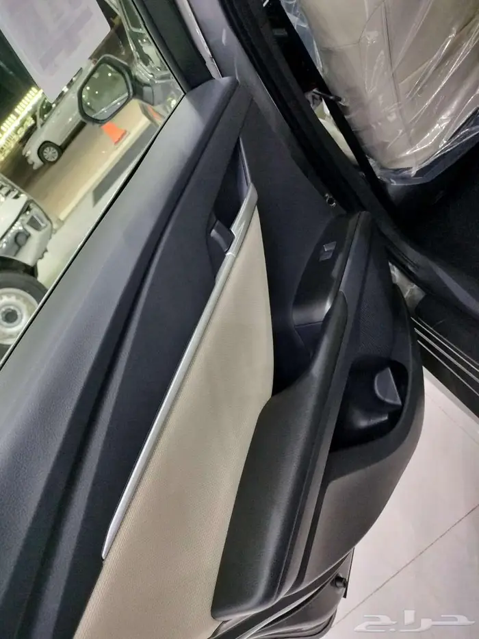 تويوتا كامري E 2025 استاندر بنزين سعودي 5