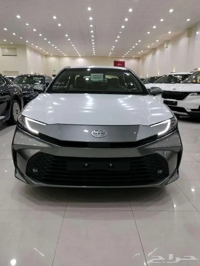 تويوتا كامري E 2025 استاندر بنزين سعودي 0