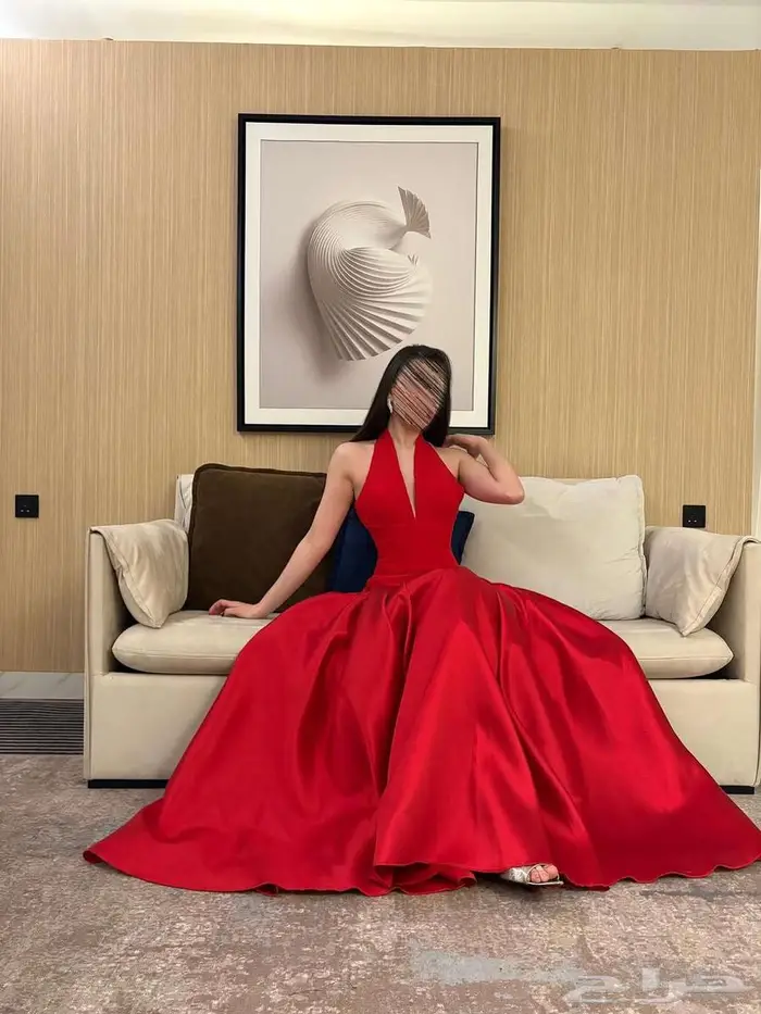 فساتين فخمه نشحن لكافه مدن المملكة وخدمة توصيل للبيت 21