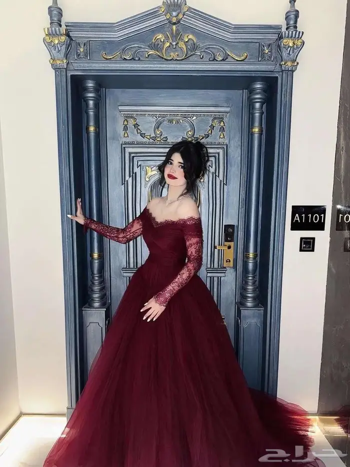 فساتين فخمه نشحن لكافه مدن المملكة وخدمة توصيل للبيت 23