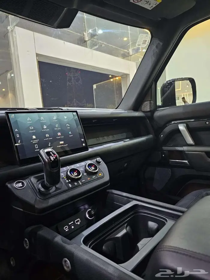 لاند روفر ديفندر 2022 8 سلندر سعودى 9