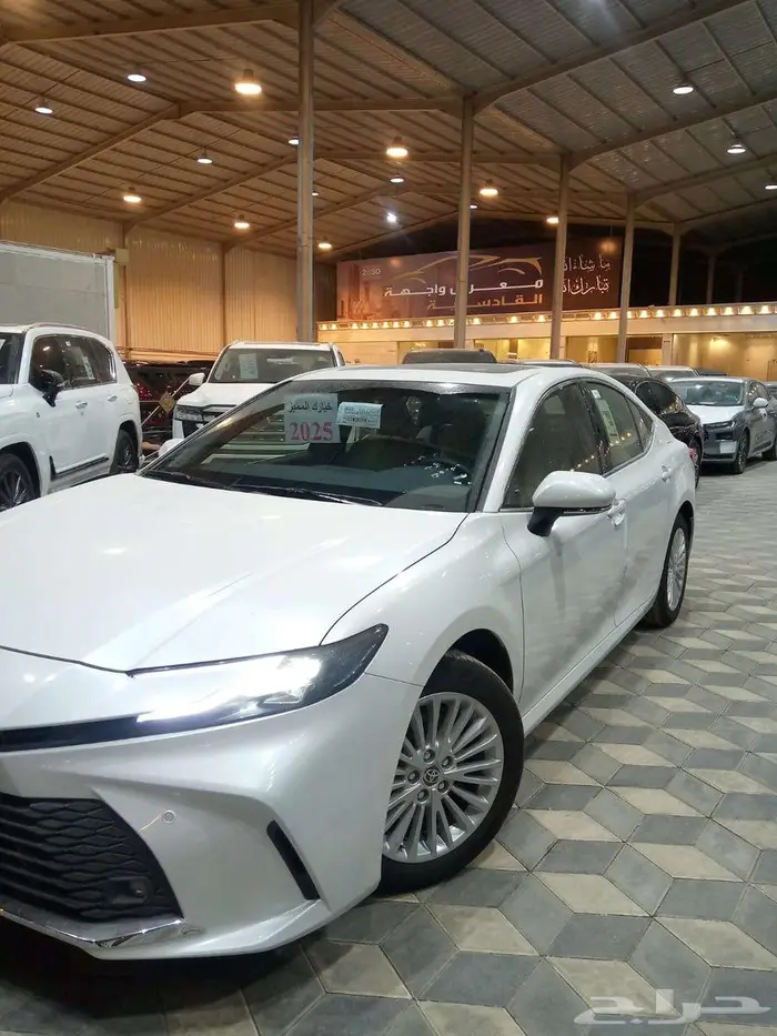 تويوتا كامري 2025 4