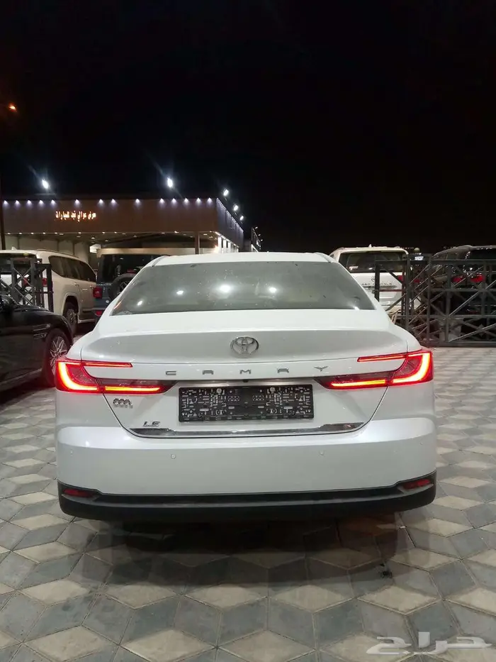 تويوتا كامري 2025 11