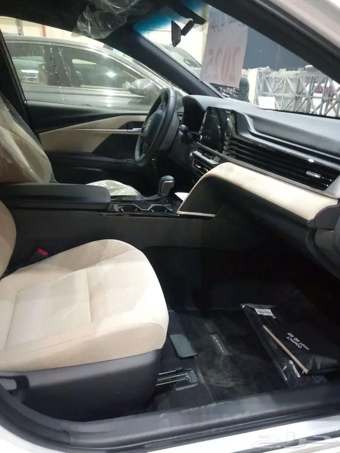 تويوتا كامري 2025 12