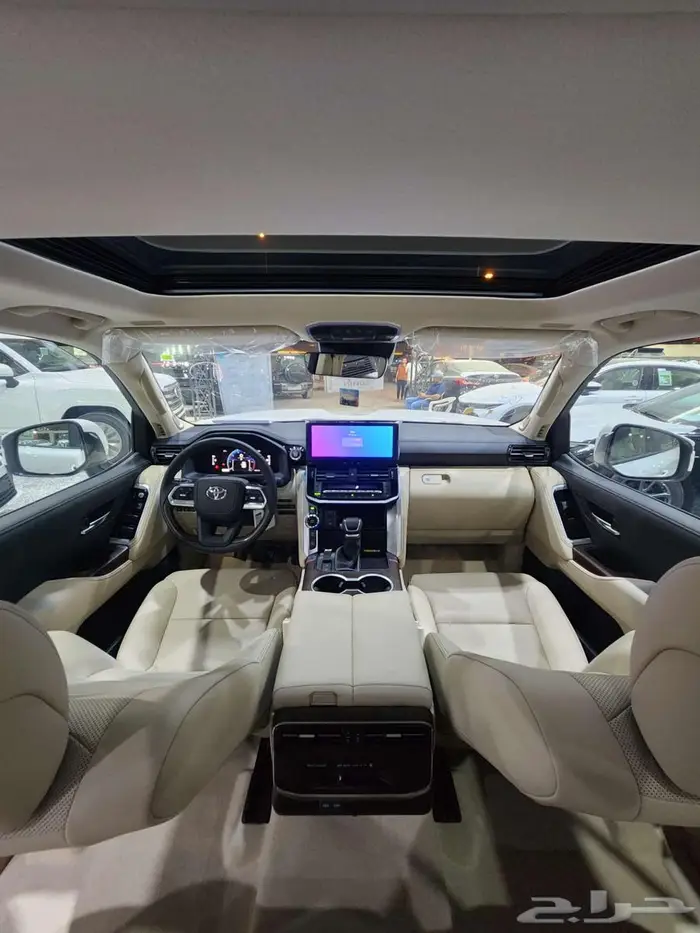 لاندكروز GXR_S بنزين 2025 السعر 316825 6