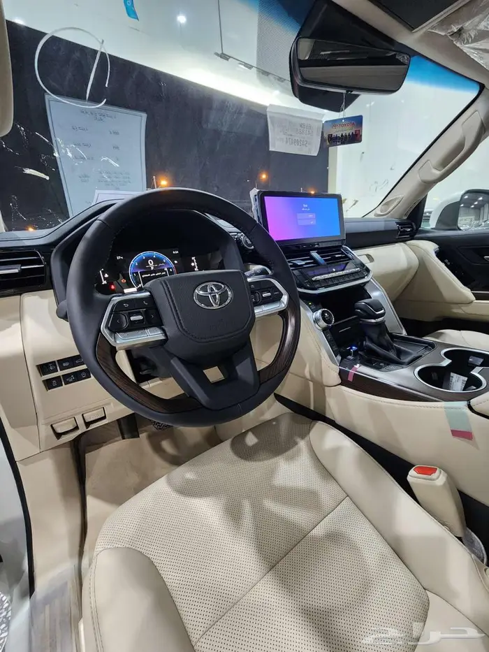 لاندكروز GXR_S بنزين 2025 السعر 316825 12