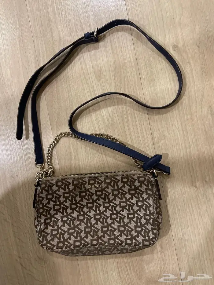 حقيبة ماركة DKNY دكني صغيرة 2