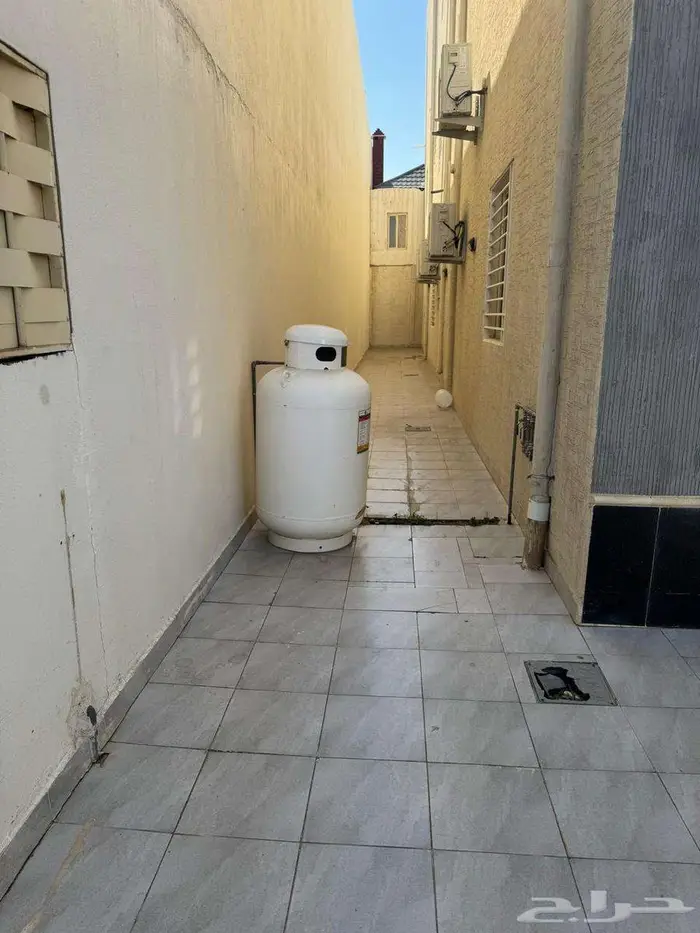 دور ارضي جدبد خلف مستشفى النساء والولاد بالمحاله 2