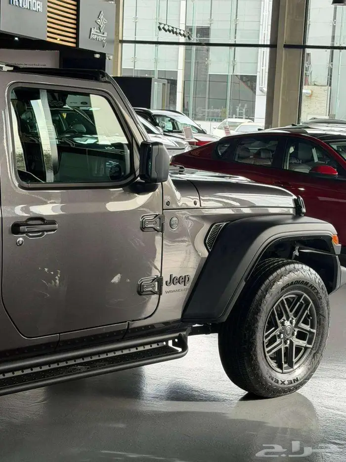 جيب رانجلر 2025 فئة السبورت بسعر اسطوري 3