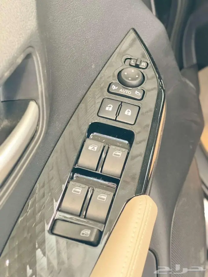 تويوتا يارس واي اكس 2026 22