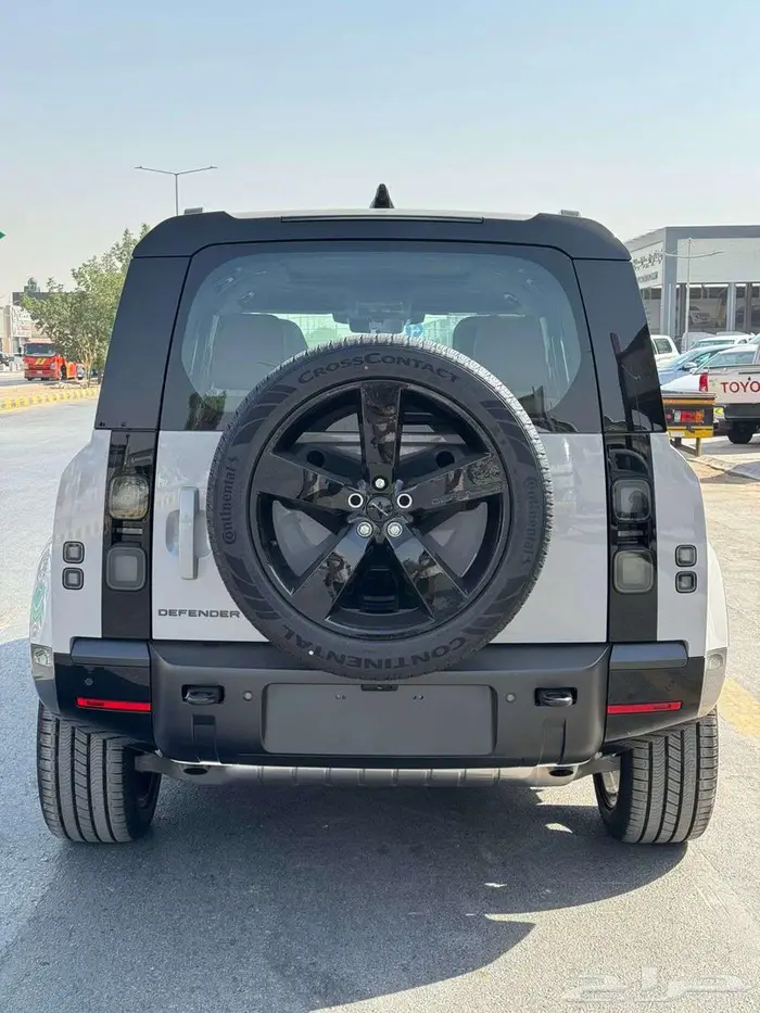 لاندروفر ديفندر 2026 سعودي 6 سلندر HSEبطاقة جمركية 4