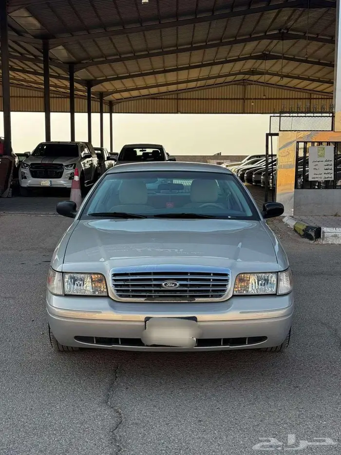 فورد فكتوريا 2012 2