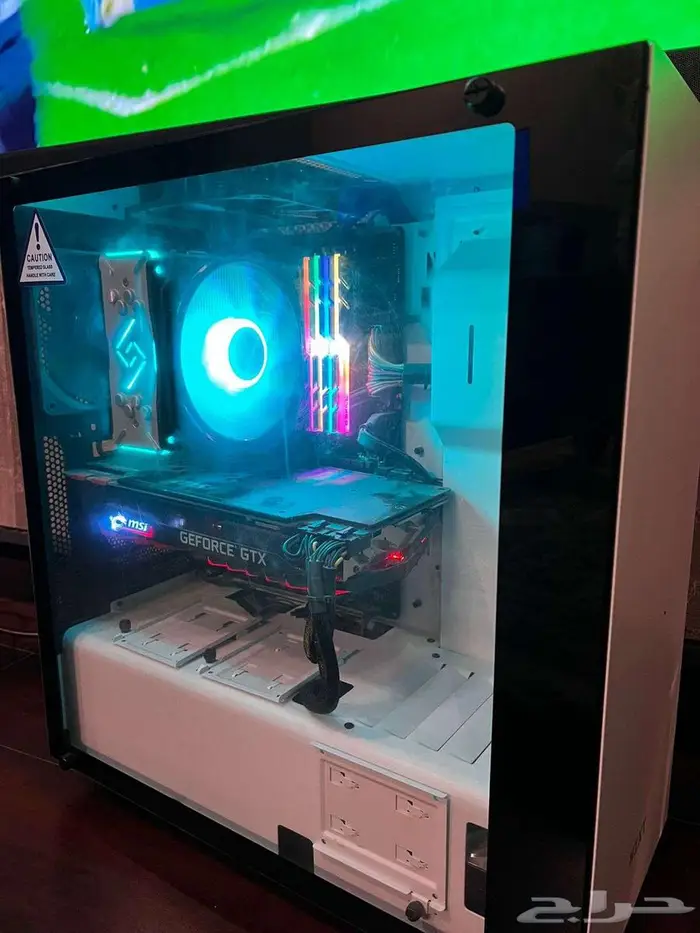 كمبيوتر ألعاب 1080ti  شاشة بن كيو 2k 0