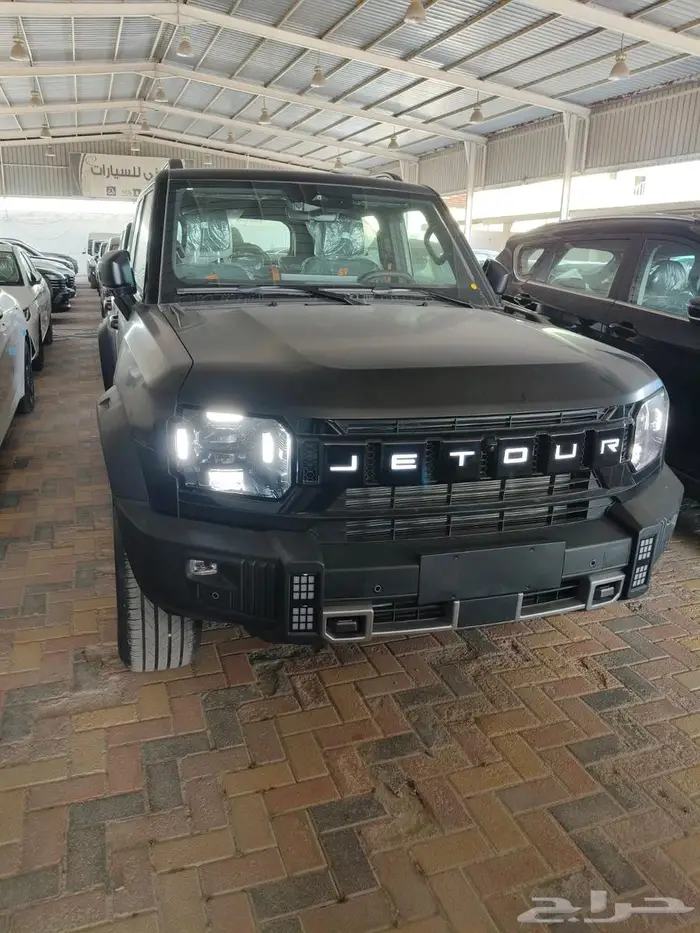 جيتور T2 لاكجيري 2026 اسود مطفي 7