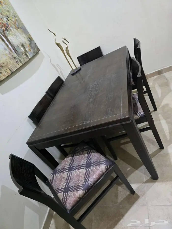 طقم كنب من المطلق و طاولة 6 كراسي 1