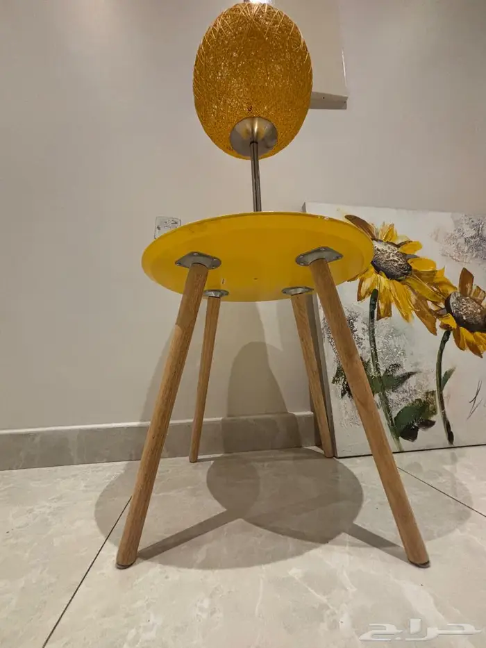 طاولتين و ابجورتين ولوحة طقم جميل 3