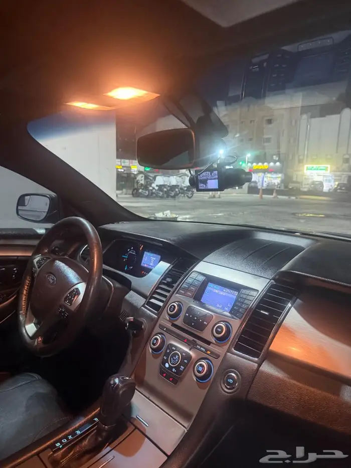 فورد توروس 2014 SEL نظيفة 8