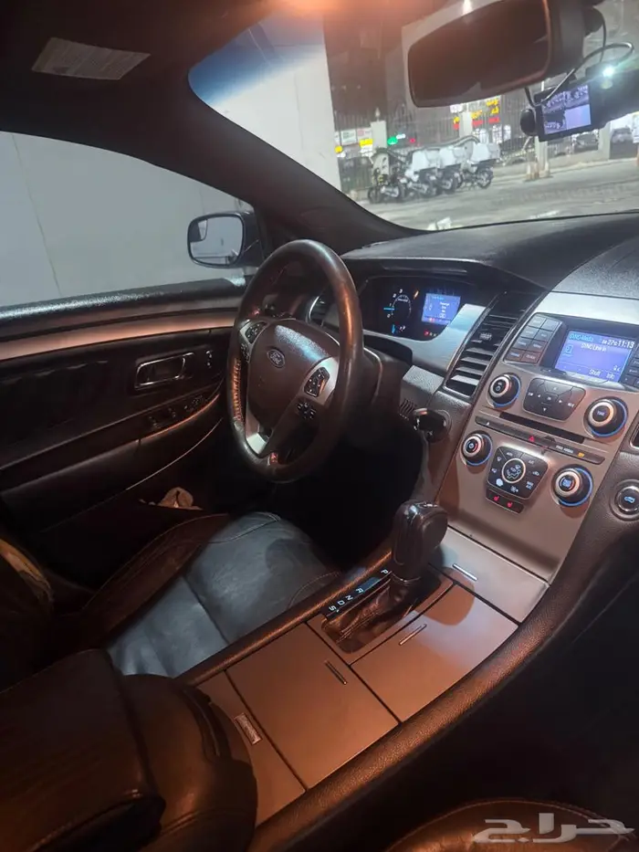 فورد توروس 2014 SEL نظيفة 9