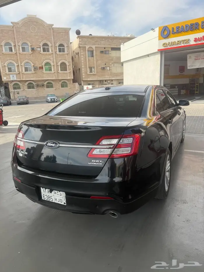 فورد توروس 2014 SEL نظيفة 3