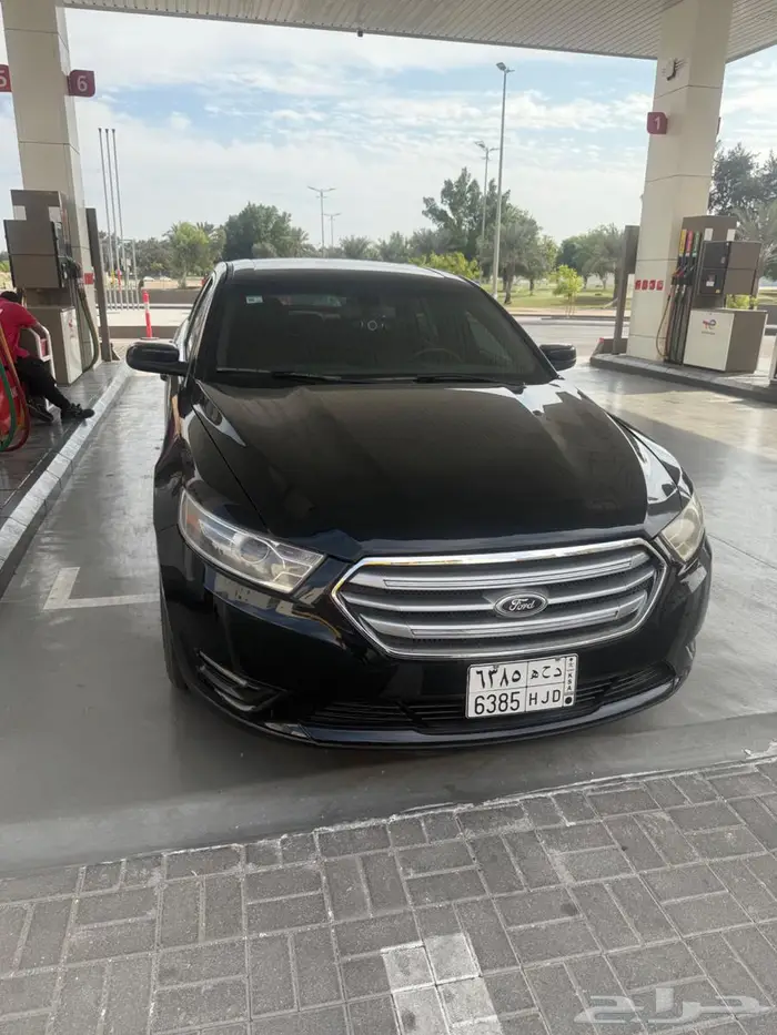 فورد توروس 2014 SEL نظيفة 18