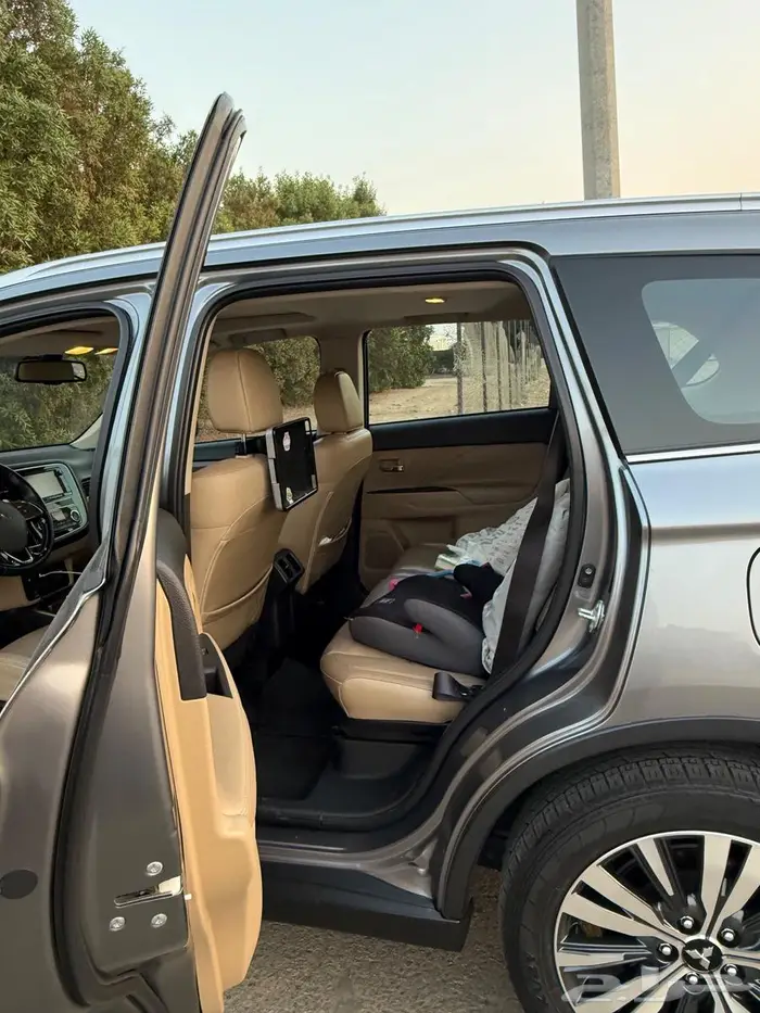 مستوبتشي اوتلاندر 2019 1