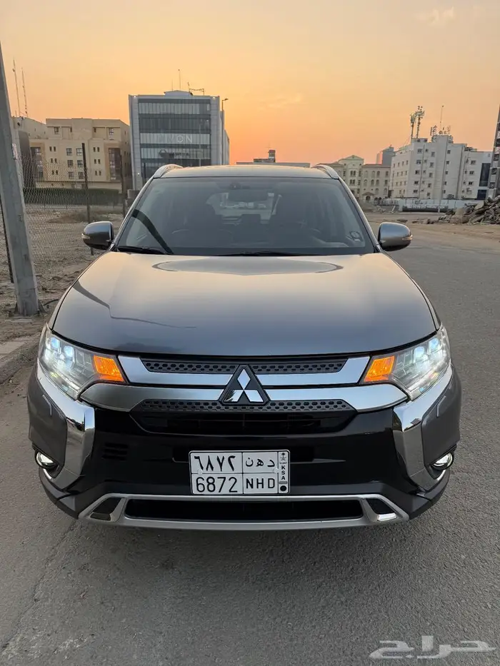 مستوبتشي اوتلاندر 2019 12