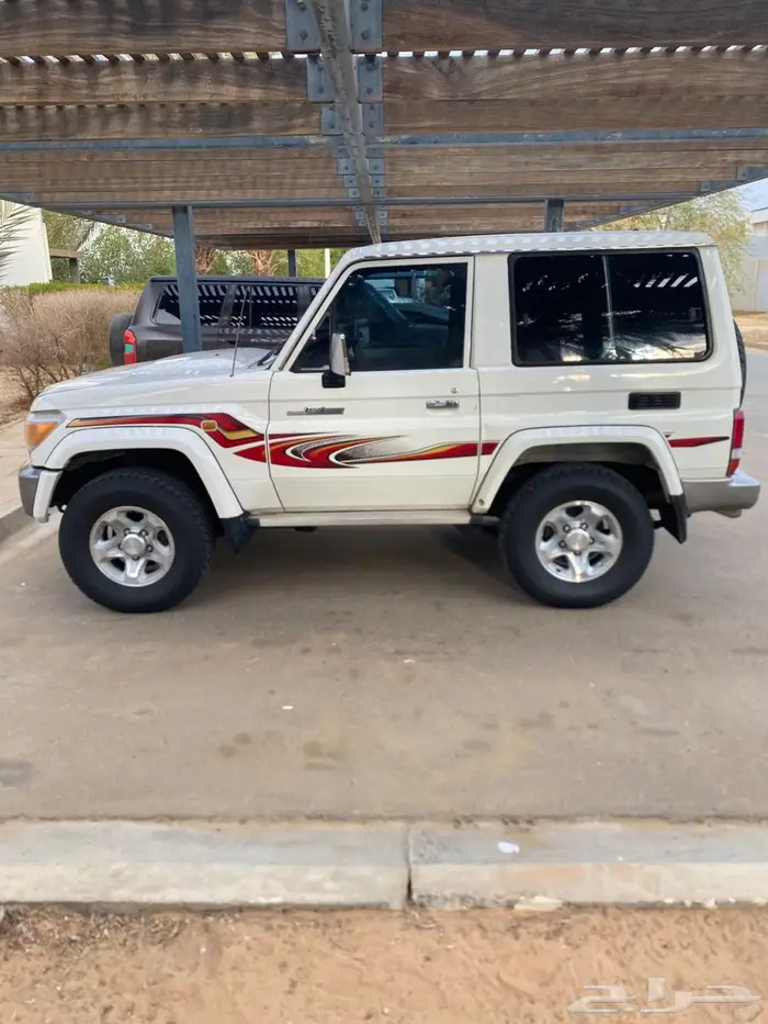 جيب ربع 2010 ابيض رفرف 0