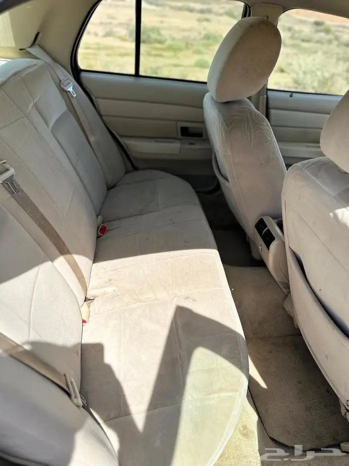 فورد كراون فكتوريا 2011 6