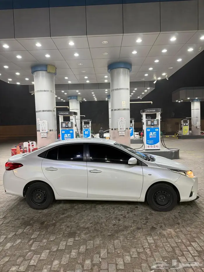 تويوتا يارس 2022 ستاندر 30