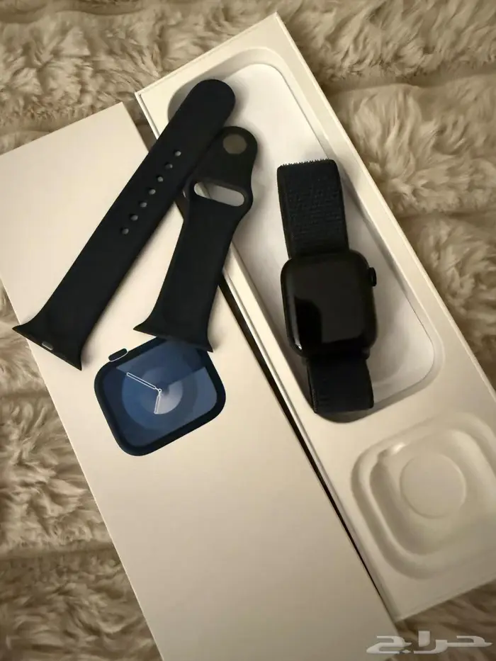 للبيع ساعه ابل 9 مقاس 41 اسود شبه جديدة 2