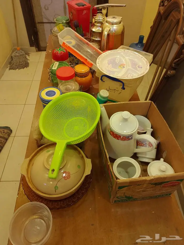 اغراض مطبخ ومرتبة سرير لوجه الله 0