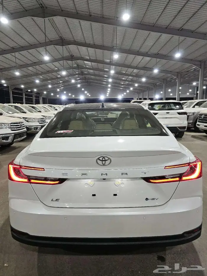 كامري ( LE ) بانوراما هايبرد 2025 11
