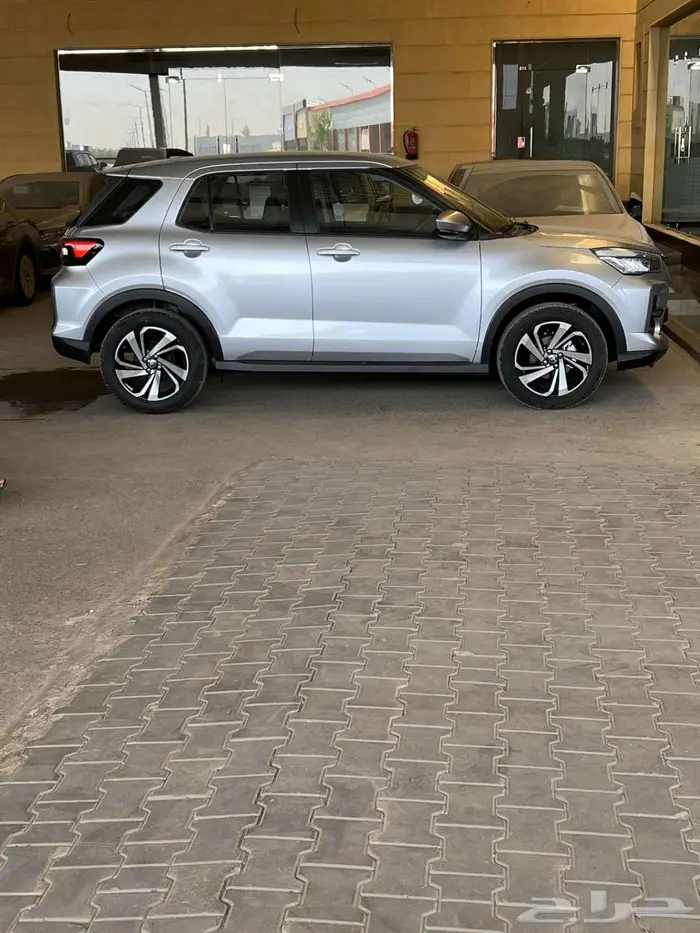 تويوتا رايز ليمتد فل كامل 2024 متوفر لدى الحسن 3